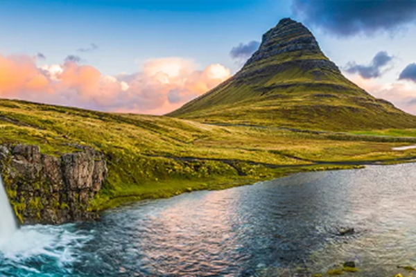 Screenshot_2019-12-17 Descubre la naturaleza de Islandia e Islas Feroe con Pullmantur - pullmantur es.png